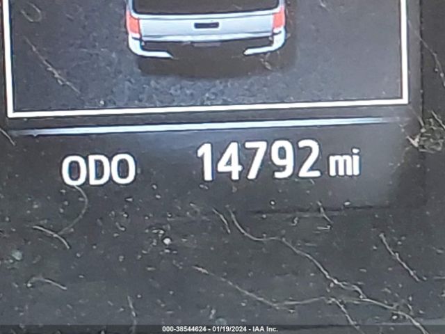 3TYAX5GN1NT057833 Toyota Tacoma Sr