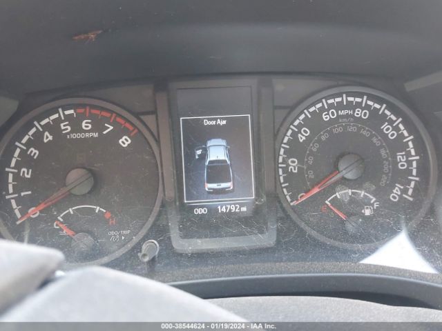 3TYAX5GN1NT057833 Toyota Tacoma Sr