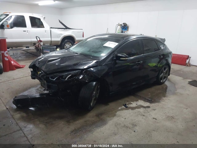 2017 FORD FOCUS ST VIN: 1FADP3L99HL307630