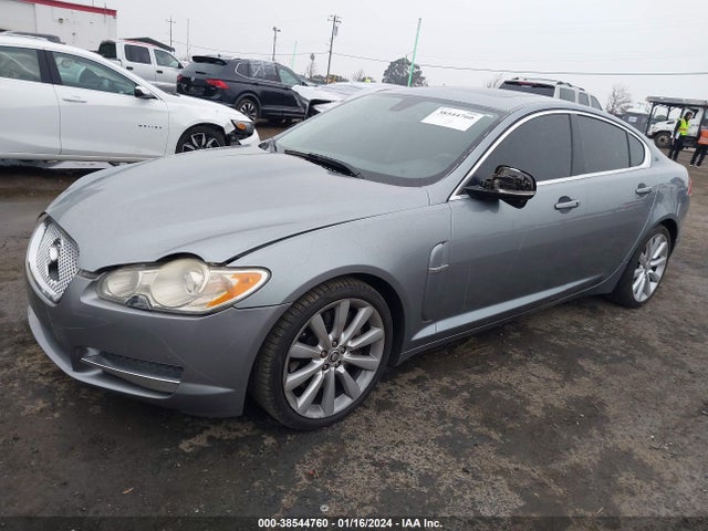 2010 JAGUAR XF SAJWA0GB6ALR76736 Photo 1
