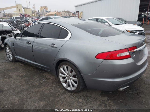 2010 JAGUAR XF SAJWA0GB6ALR76736 Photo 2