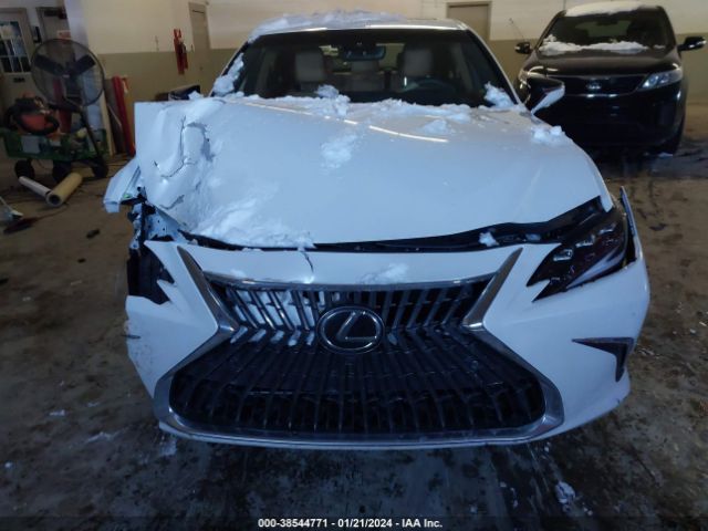 58AFA1C11PU034585 Lexus Es 300h Ultra Luxury