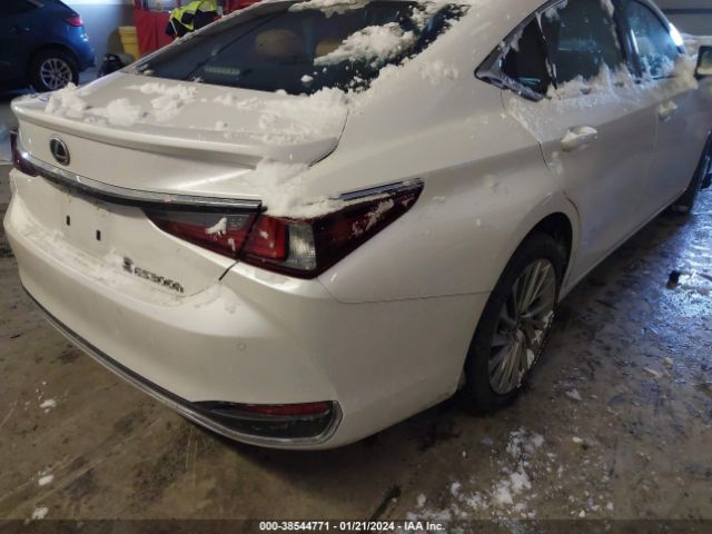 58AFA1C11PU034585 Lexus Es 300h Ultra Luxury