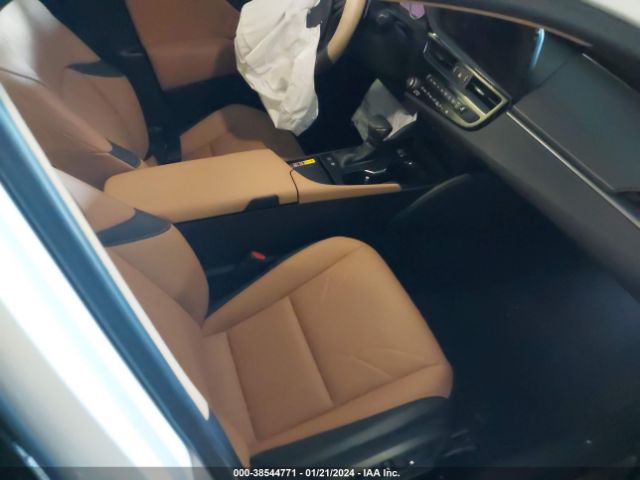 58AFA1C11PU034585 Lexus Es 300h Ultra Luxury