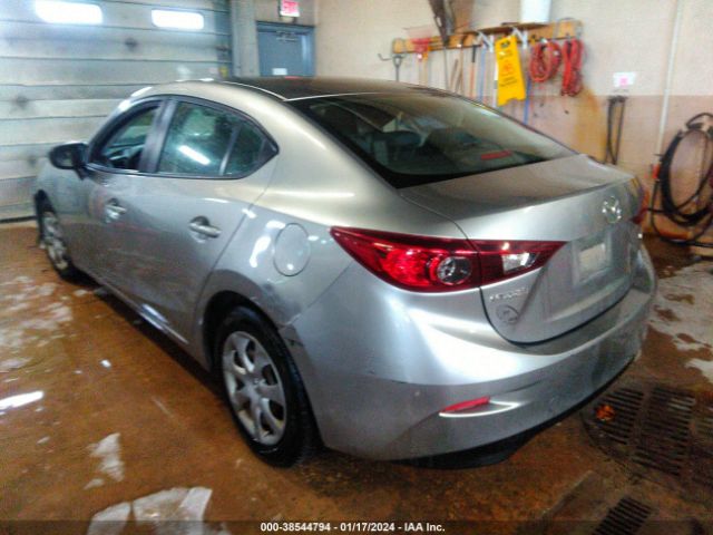 JM1BM1T75F1234858 Mazda Mazda3 I Sv
