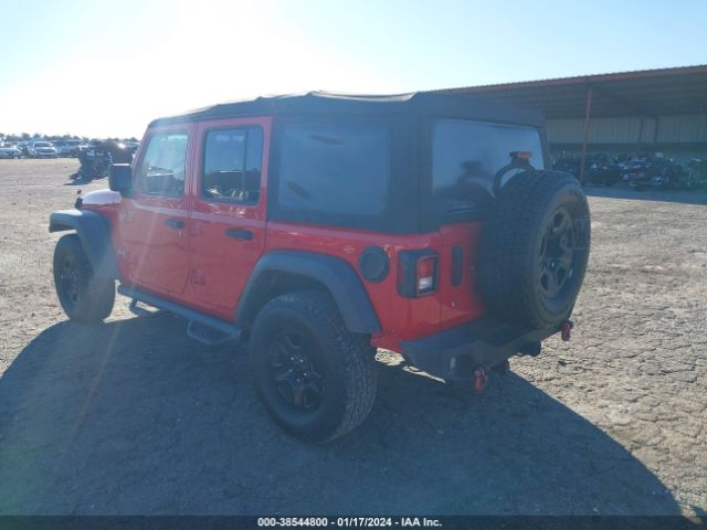 2018 JEEP WRANGLER UNLIMITED 1C4HJXDN8JW198792 Photo 2