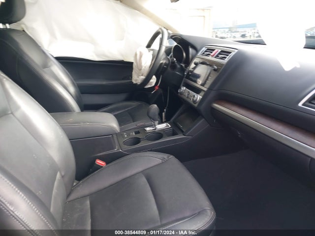 Subaru Outback 3.6r Limited 2017 4S4BSENC2H3384436 Image 5