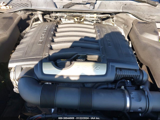 2016 PORSCHE CAYENNE WP1AA2A2XGKA13302 Photo 9