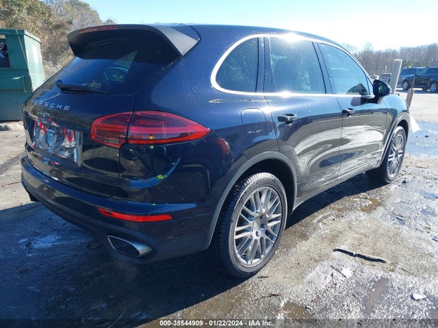 2016 PORSCHE CAYENNE WP1AA2A2XGKA13302 Photo 3