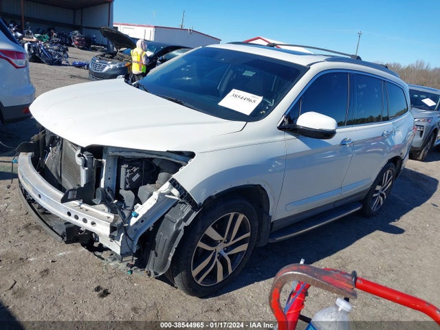 Honda Pilot Touring 2016 5FNYF6H98GB120325 Image 2