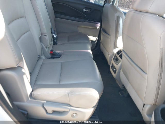 Honda Pilot Touring 2016 5FNYF6H98GB120325 Image 8