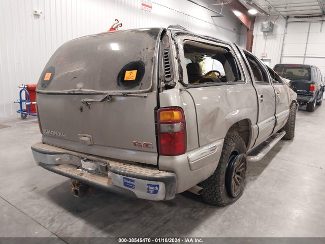 2001 GMC YUKON XL 3GKFK16T81G179935 Photo 3