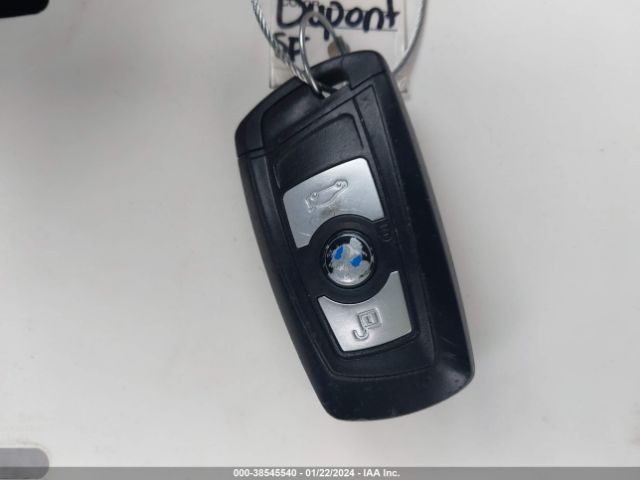 WBA3C3G50FNT51653 BMW 320i Xdrive