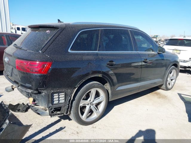 2019 AUDI Q7 WA1LAAF70KD033686 Photo 3