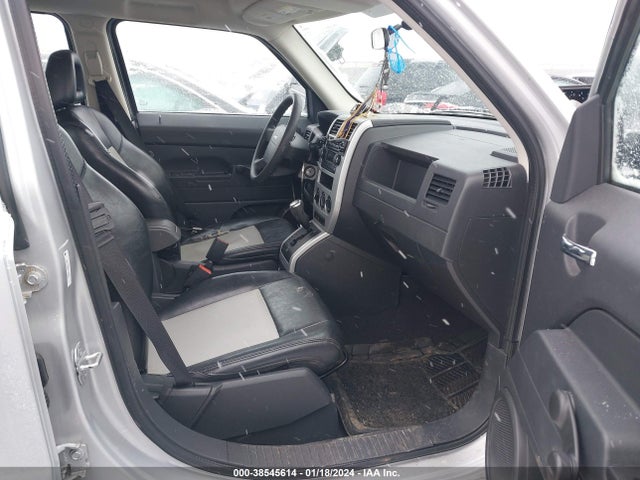 38545614 :رقم المزاد ، 1J8FT28008D798885 vin ، 2008 Jeep Patriot Sport مزاد بيع