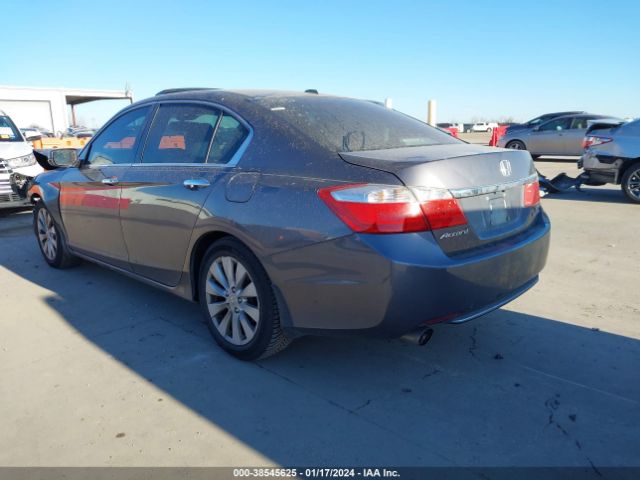 1HGCR3F92EA010722 Honda Accord Touring