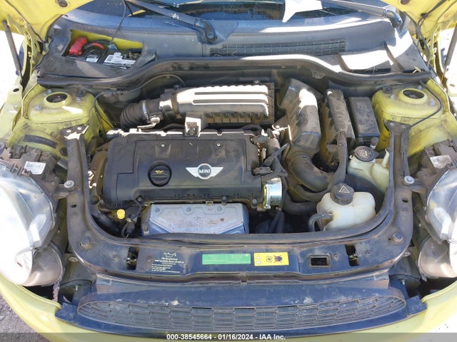 2010 MINI COOPER WMWMF3C57ATZ26255 Photo 9