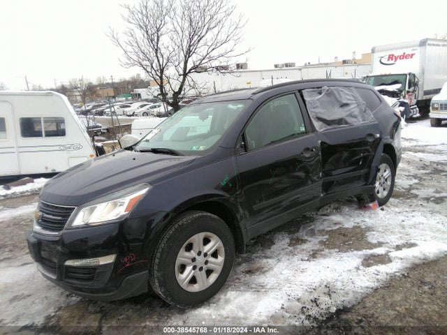 Chevrolet Traverse Ls 2015 1GNKVFKD2FJ335252 Image 2