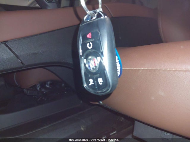 2021 BUICK ENCLAVE AWD AVENIR VIN: 5GAEVCKW4MJ168753