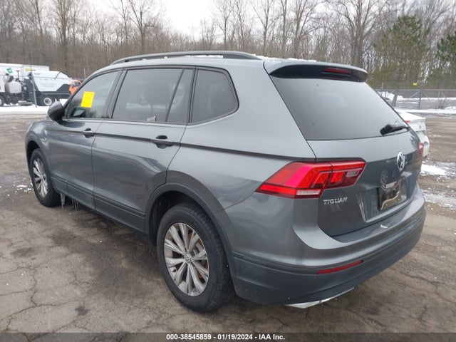 3VV0B7AX1KM099699 Volkswagen Tiguan 2.0t S