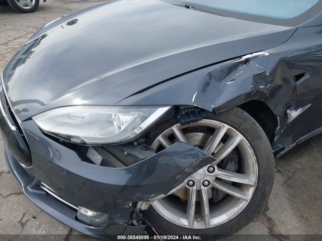 Tesla Model S 70d/85d/p85d 2015 5YJSA1E24FF116771 Image 6