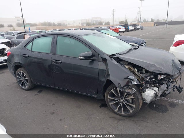 Toyota COROLLA SE 2018 5YFBURHE2JP849488 Image 13