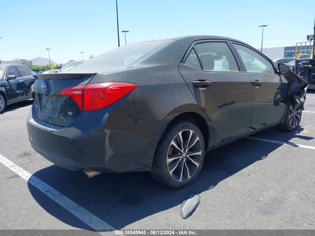 Toyota COROLLA SE 2018 5YFBURHE2JP849488 Image 4