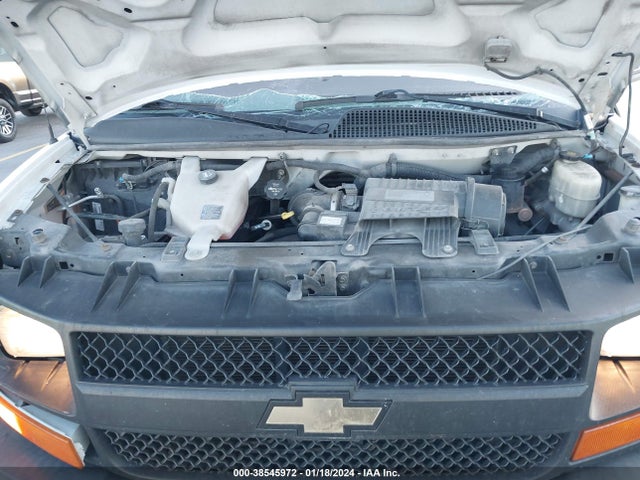 Chevrolet Express 2500 Work Van 2017 1GCWGAFF3H1338490 Image 10