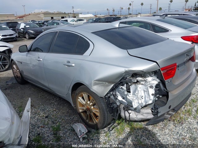 2017 JAGUAR XE SAJAD4BN9HA968775 Photo 2