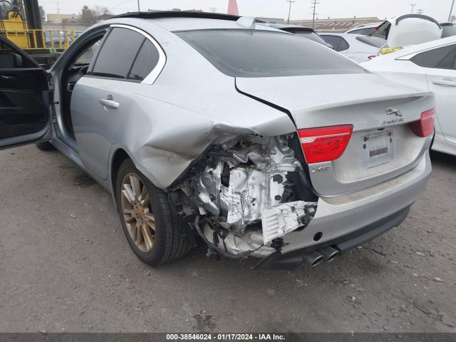 2017 JAGUAR XE SAJAD4BN9HA968775 Photo 5