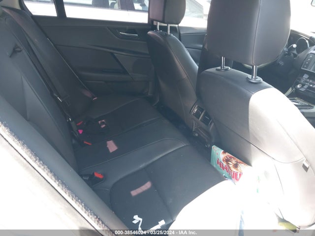 2017 JAGUAR XE SAJAD4BN9HA968775 Photo 7