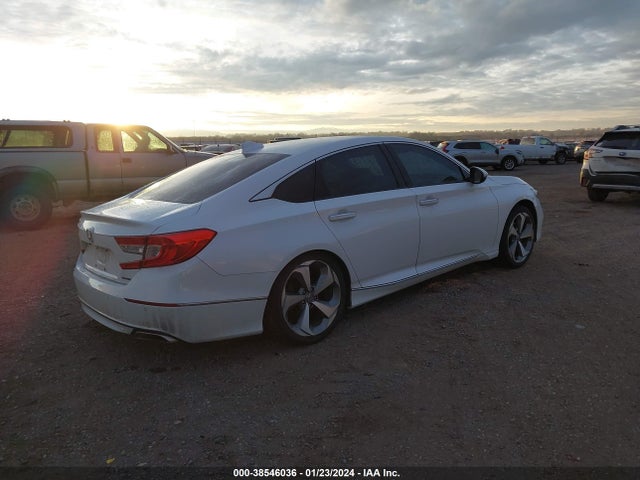 Honda Accord Touring 2018 1HGCV1F98JA189066 Image 4