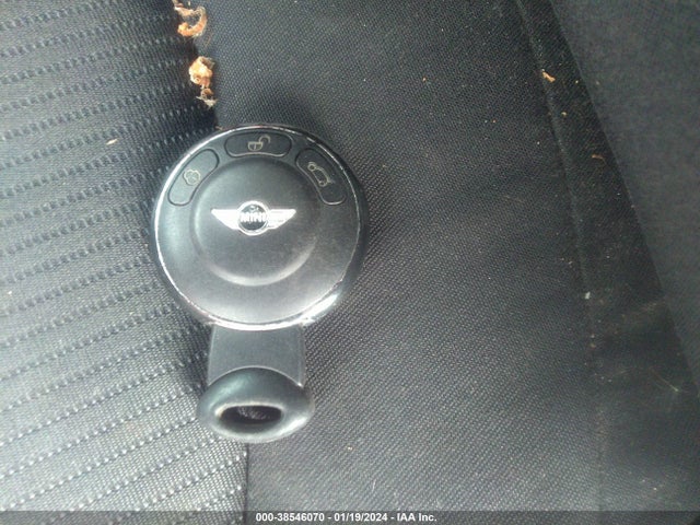 2008 MINI COOPER S WMWMF73598TV39529 Photo 10