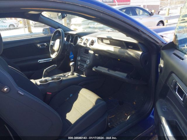 1FA6P8AM8G5321910 Ford Mustang V6