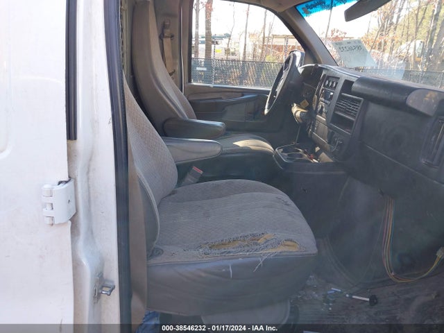 Chevrolet Express 2500 Work Van 2015 1GCWGGCG3F1127397 Image 5