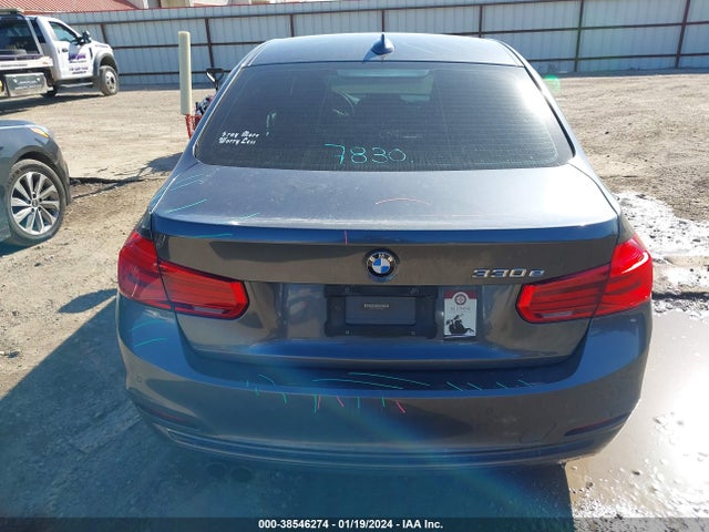 BMW 330e Iperformance 2017 WBA8E1C35HA158594 Image 16