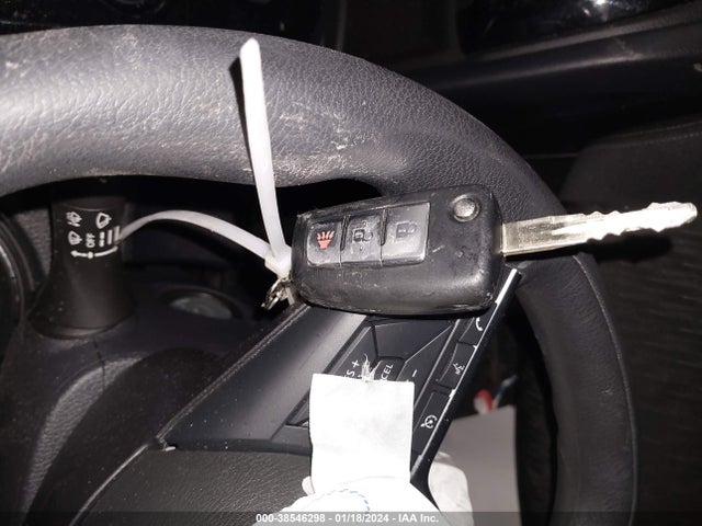 Nissan ROGUE S 2018 5N1AT2MV0JC717829 Image 11