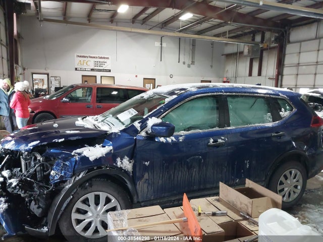 Nissan ROGUE S 2018 5N1AT2MV0JC717829 Image 14
