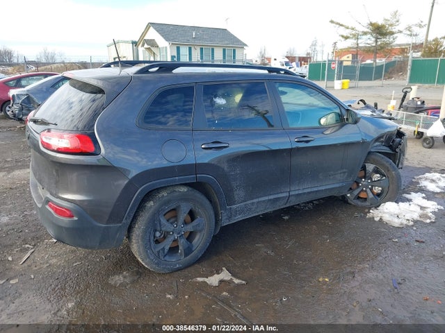 1C4PJMCB0GW226451 Jeep Cherokee Altitude