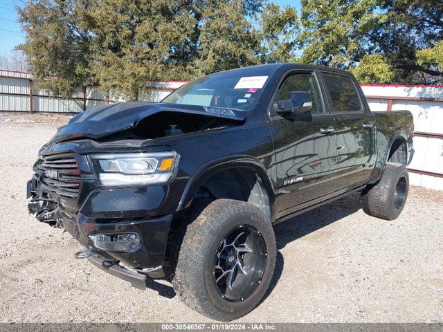 RAM 1500 Laramie  4x4 5'7 Box 2022 1C6SRFJT9NN319666 Image 2