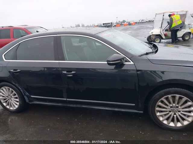 1VWBT7A33HC080922 Volkswagen Passat 1.8t Se