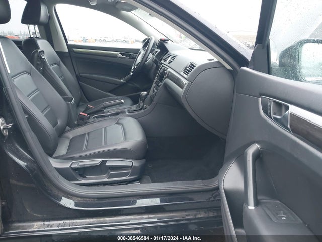 1VWBT7A33HC080922 Volkswagen Passat 1.8t Se