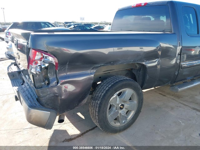 2011 CHEVROLET SILVERADO 1500 LT VIN: 1GCRCSE06BZ282260