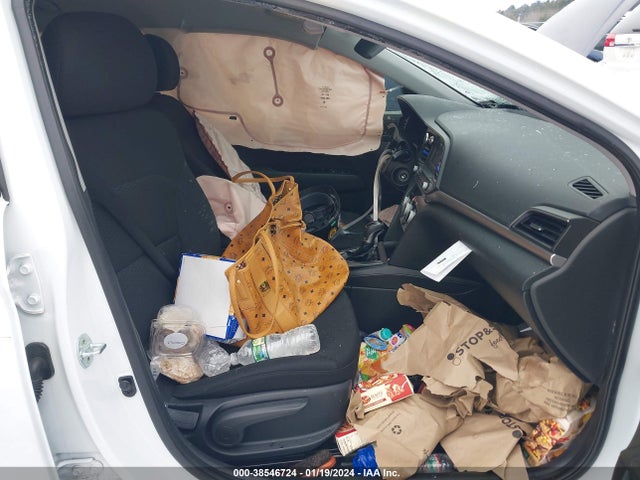 Hyundai ELANTRA SE 2019 5NPD74LFXKH488948 Image 5