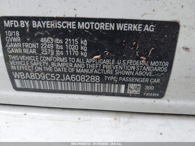 BMW 330i Xdrive 2018 WBA8D9C52JA608288 Image 9