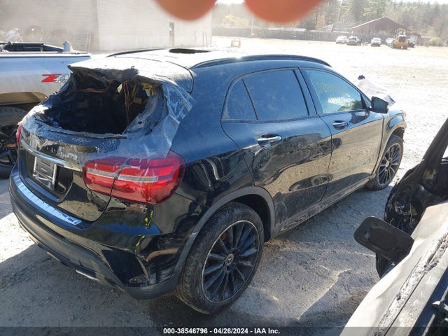 WDCTG4GB5JJ406529 Mercedes-Benz Gla 250 4matic