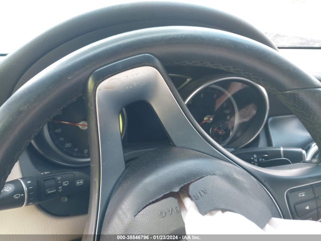 WDCTG4GB5JJ406529 Mercedes-Benz Gla 250 4matic