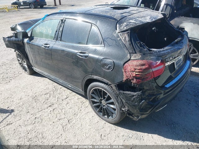 WDCTG4GB5JJ406529 Mercedes-Benz Gla 250 4matic