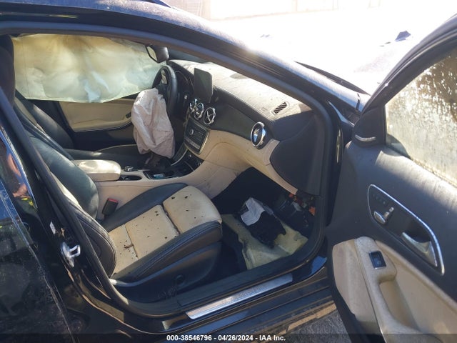 WDCTG4GB5JJ406529 Mercedes-Benz Gla 250 4matic