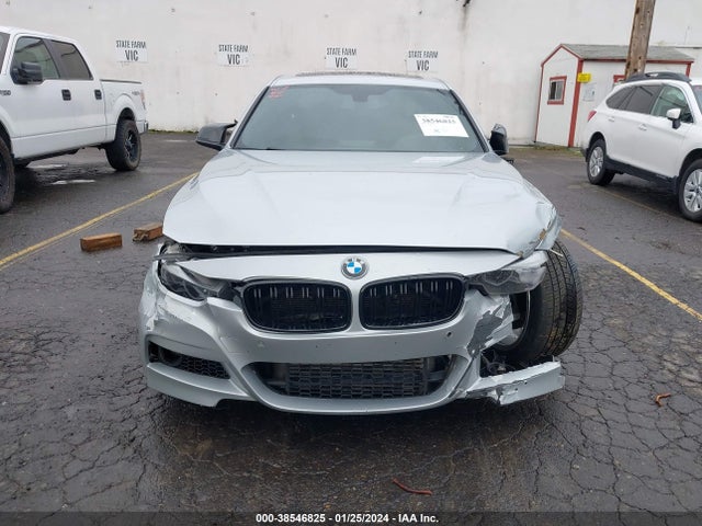 BMW 320i Xdrive 2017 WBA8A3C53HK691577 Image 12